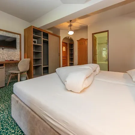 Thalerhof 4*