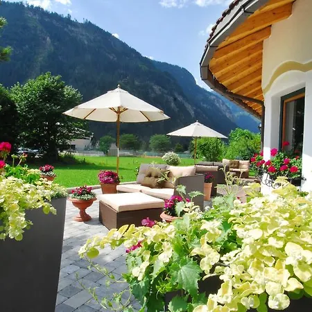 Ξενοδοχείο με διαμερίσματα Thalerhof 4*
